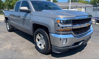 2017 Chevrolet Silverado LT
