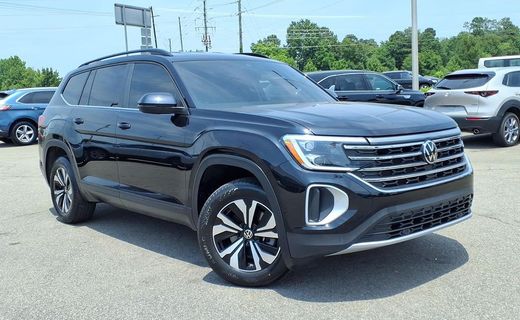 2025 Volkswagen Atlas SE