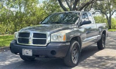 2006 Dodge Dakota ST