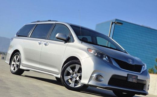 2014 Toyota Sienna SE