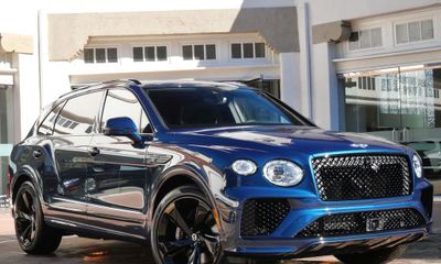 2025 Bentley Bentayga EWB
