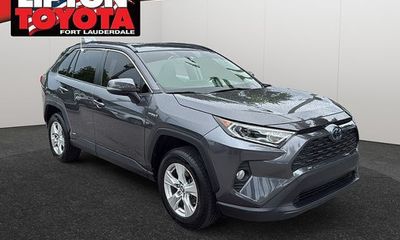 2020 Toyota RAV4 XLE
