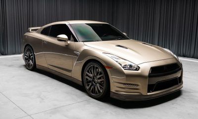 2016 Nissan GT-R Premium