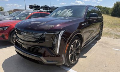 2025 Cadillac Escalade IQ
