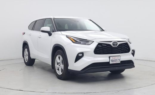 2022 Toyota Highlander LE