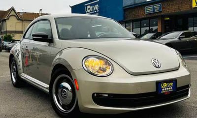 2012 Volkswagen Beetle 2 5L