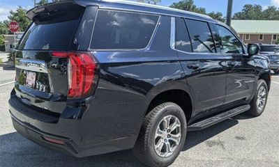 2022 GMC Yukon SLE