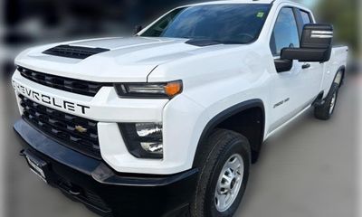 2022 Chevrolet Silverado HD Custom