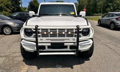 2025 Ford Bronco Base
