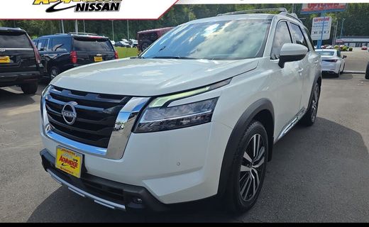 2023 Nissan Pathfinder Platinum