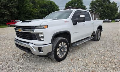 2024 Chevrolet Silverado HD LT