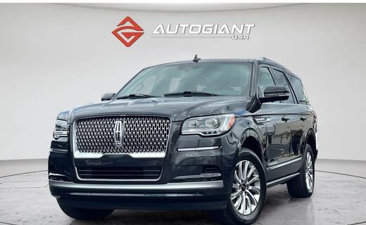 2023 Lincoln Navigator Standard