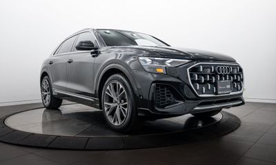 2024 Audi Q8 Prestige