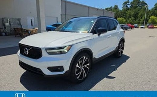 2020 Volvo XC40