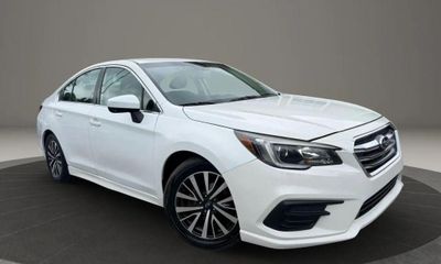 2019 Subaru Legacy Premium ES