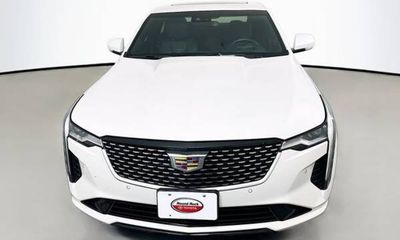 2022 Cadillac CT4 Premium Luxury