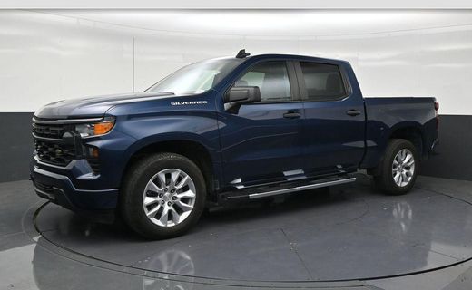 2023 Chevrolet Silverado Custom