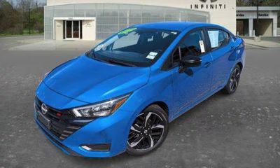 2024 Nissan Versa SR