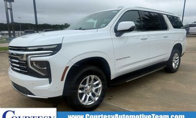 2026 Chevrolet Suburban LT