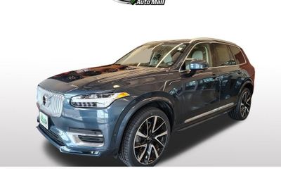 2023 Volvo XC90 Plus Bright