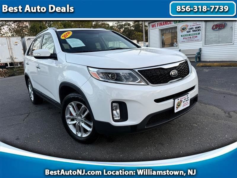 2014 Kia Sorento — a typically priced live listing