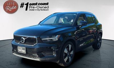 2019 Volvo XC40 Momentum