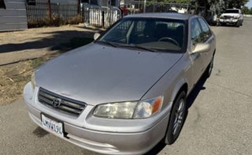 2000 Toyota Camry