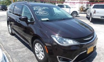 2017 Chrysler Pacifica Touring L