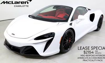 2025 McLaren Artura TechLux