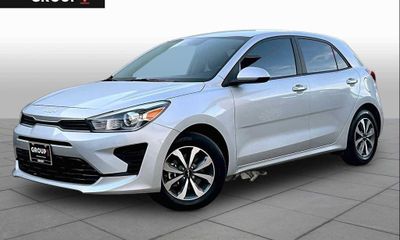 2023 Kia RIO LX S
