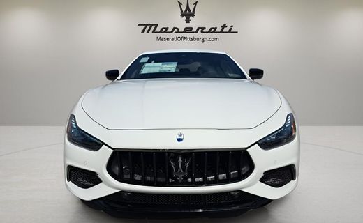 2024 Maserati Ghibli Modena Q4