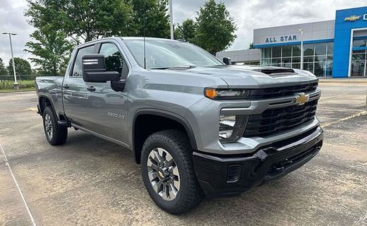 2026 Chevrolet Silverado HD Custom
