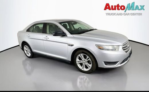 2017 Ford Taurus SE