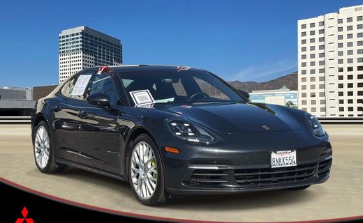 2019 Porsche Panamera 4