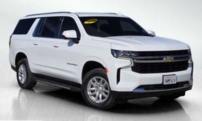2023 Chevrolet Suburban LT