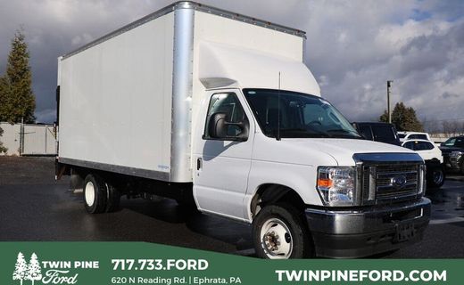 2025 Ford E-450 Super Duty