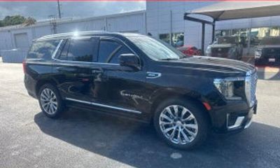 2024 GMC Yukon Denali