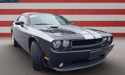 2012 Dodge Challenger Base