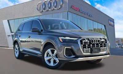 2025 Audi Q7 Quattro Premium