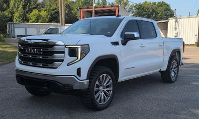 2024 GMC Sierra SLE