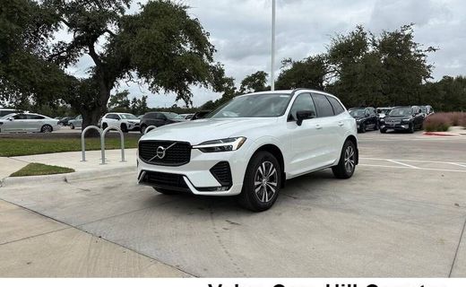 2025 Volvo XC60 Core