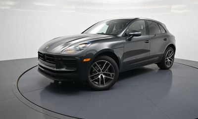 2026 Porsche Macan