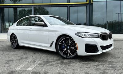 2023 BMW M550i xDrive