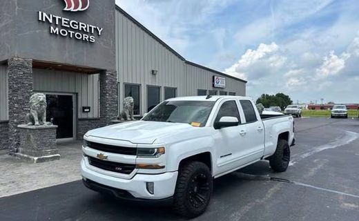 2017 Chevrolet Silverado LT