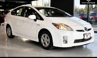 2010 Toyota Prius IV