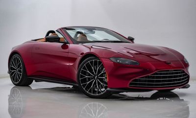 2023 Aston Martin Vantage Roadster