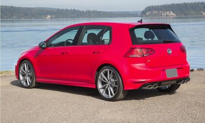 2017 Volkswagen Golf R 4 Door With