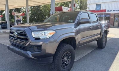 2016 Toyota Tacoma SR SR5