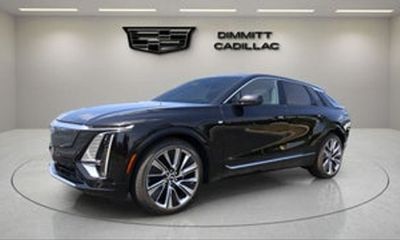 2026 Cadillac Lyriq Signature Luxury
