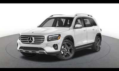 2026 Mercedes-Benz GLB-Class GLB250